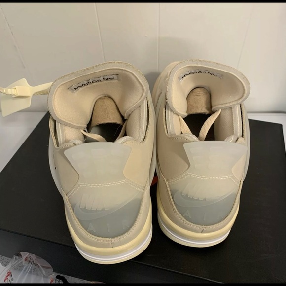 Off white Jordan 4 - Picture 5 of 7